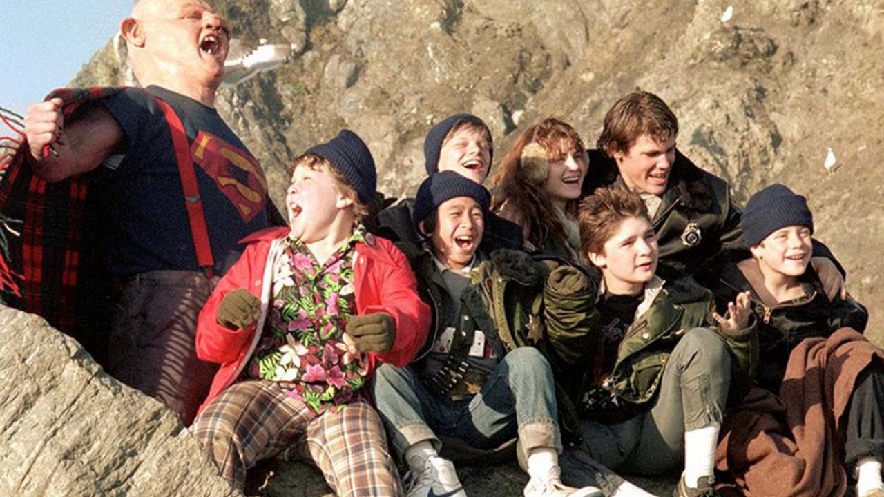 Qui va oser écrire Les Goonies 2 ? Un scénariste embauché par Warner Bros.
