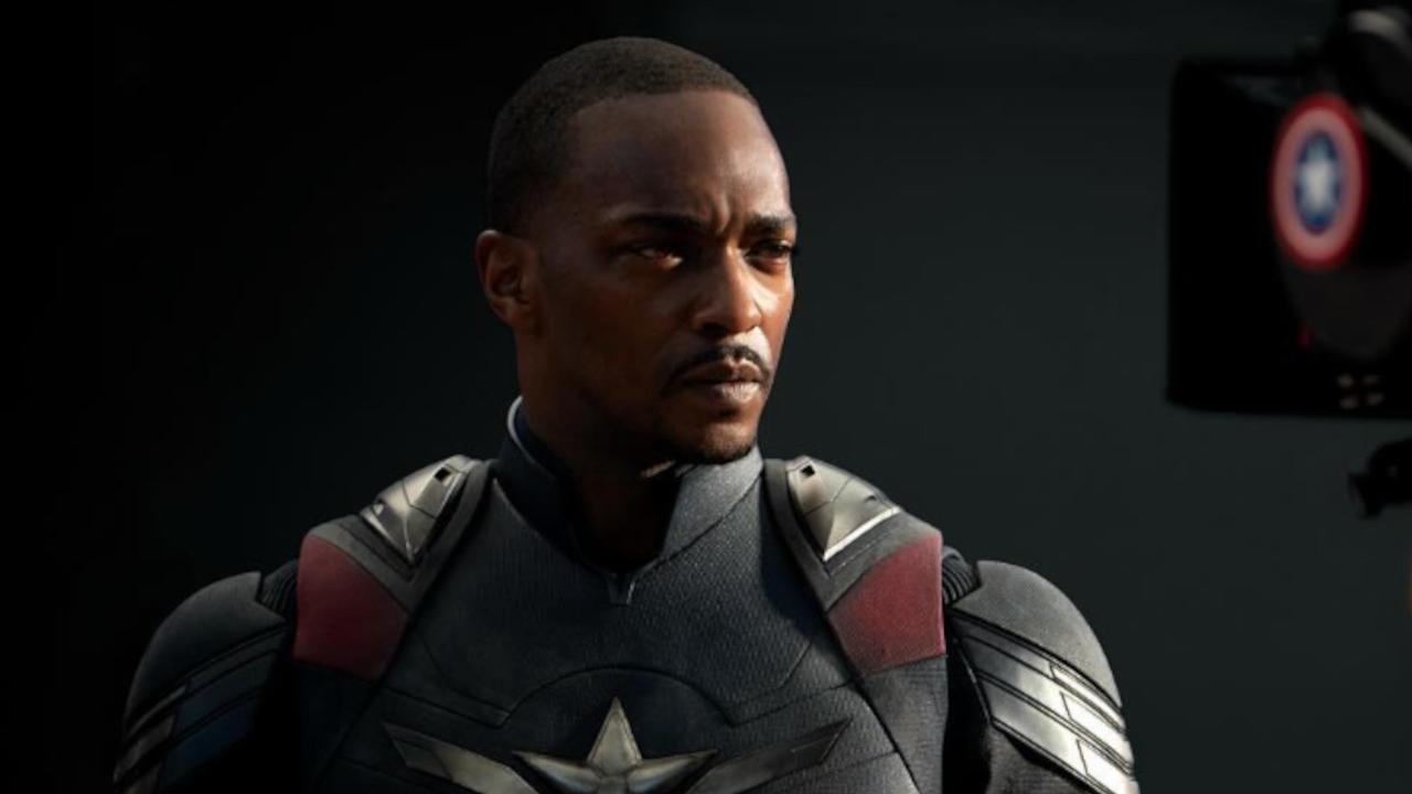 Anthony Mackie obligé de dire qu'il "aime l'Amérique", pour éviter un bad buzz avant Captain...