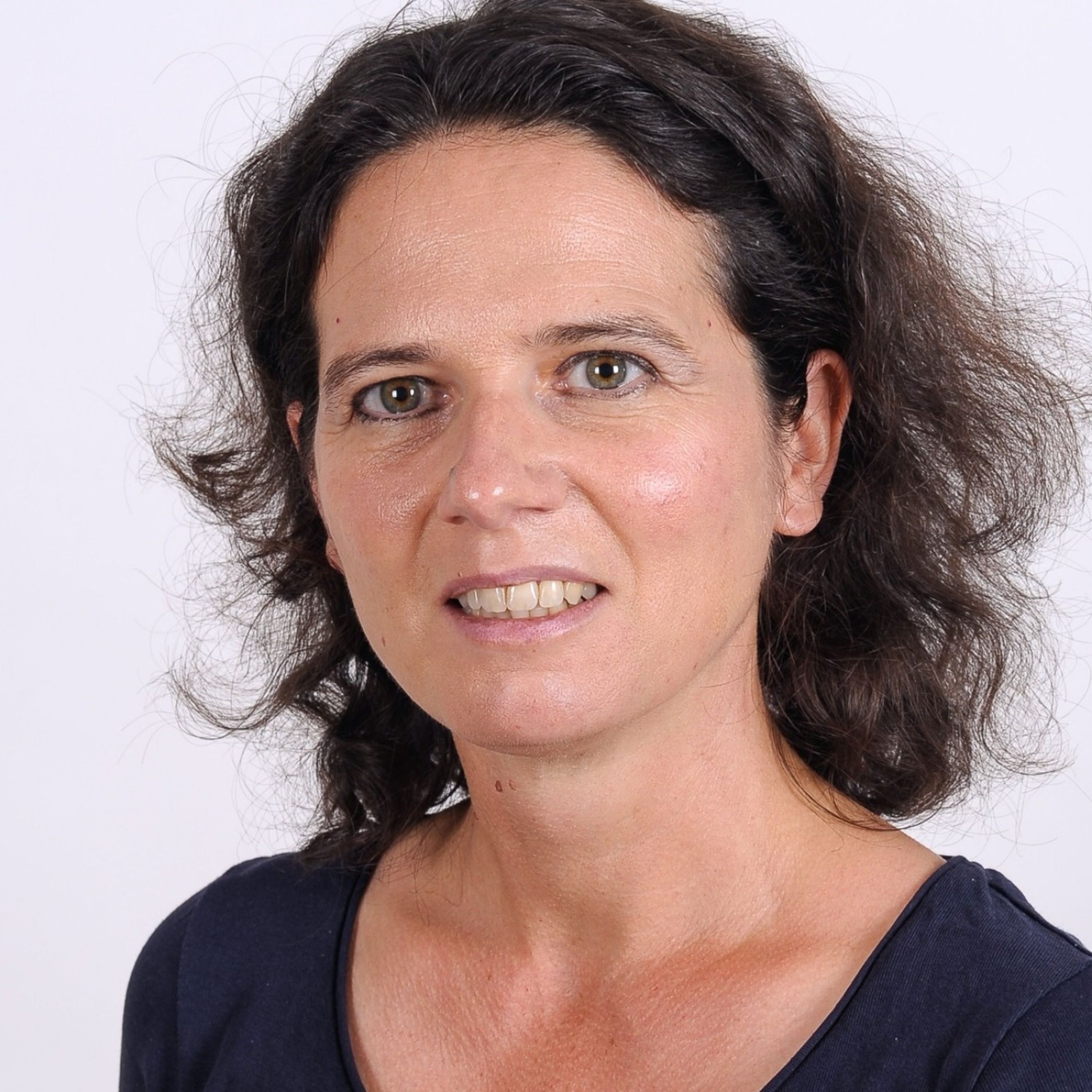 #18 Dr Marie-Céline Ray : Les phages, le traitement de la dernière chance pour venir à bout des...