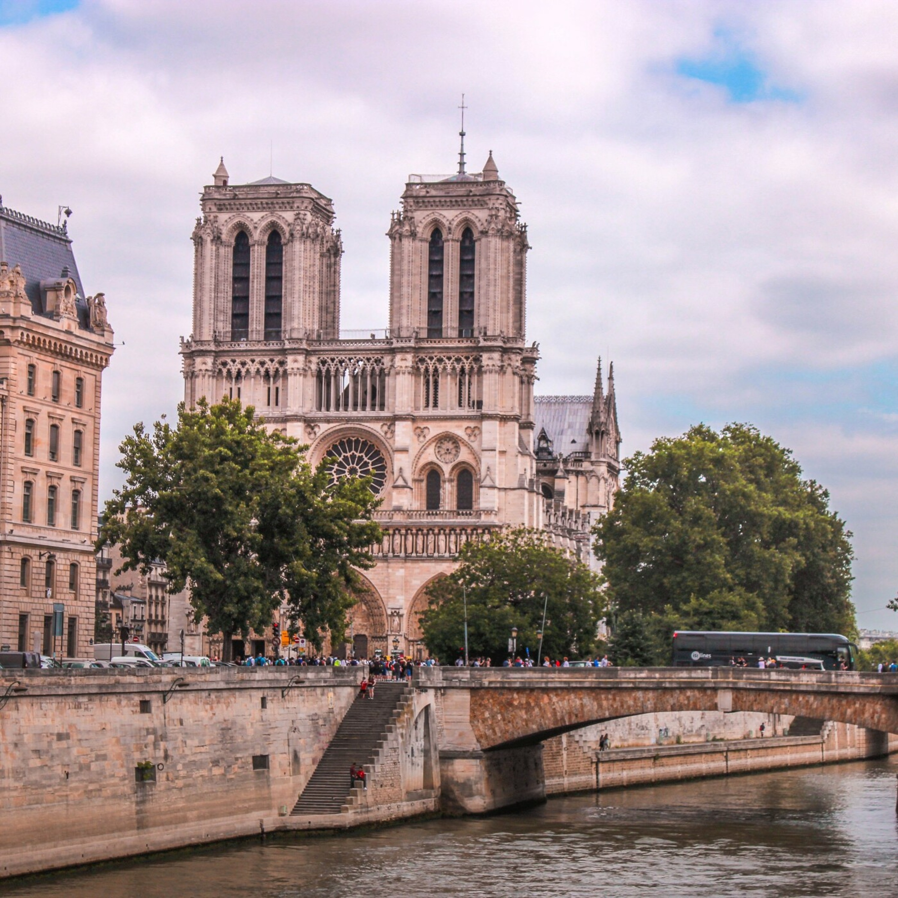 Le tourisme : la découverte des mondes - Rémy Knafou