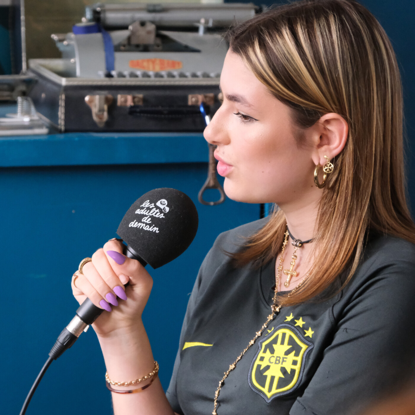 Nina, 15 ans : "Il n'y a pas que les fous qui vont voir des psys." | SPECIALE SANTE MENTALE DES...
