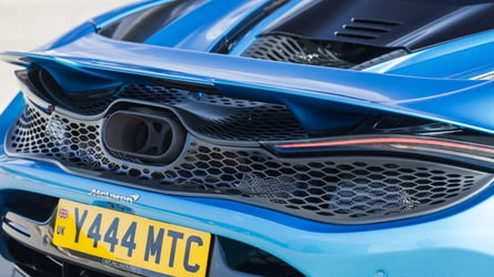 Voici pourquoi tout le monde chez McLaren aime l'échappement de la 750S