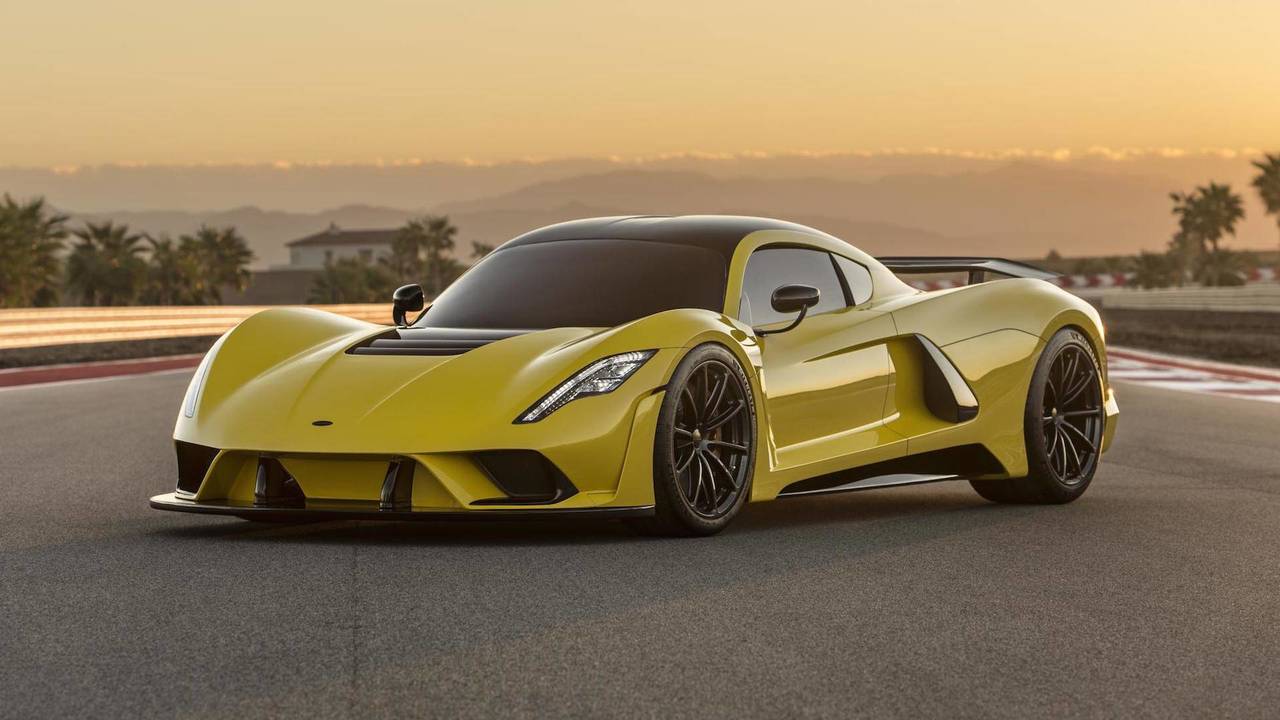 Quelqu'un a demandé un étui à pistolet pour sa Hennessey Venom F5
