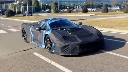 Voici la nouvelle hypercar Ferrari comme vous ne l'avez jamais vu auparavant