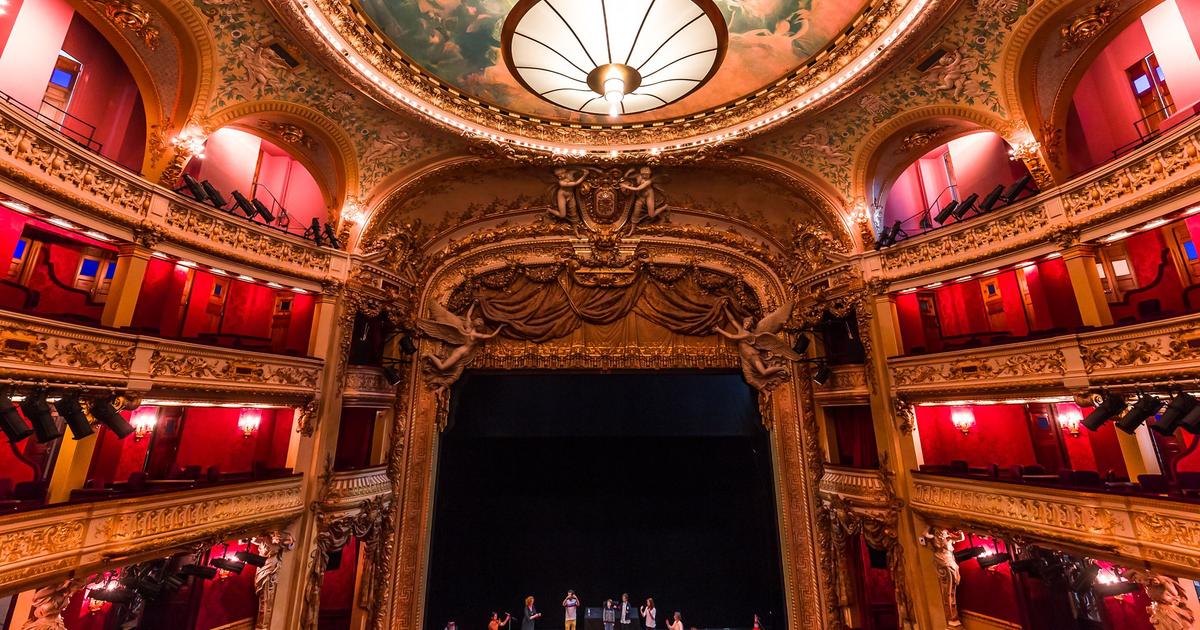 ?? l???Opéra Comique, le désir monte l???escalier