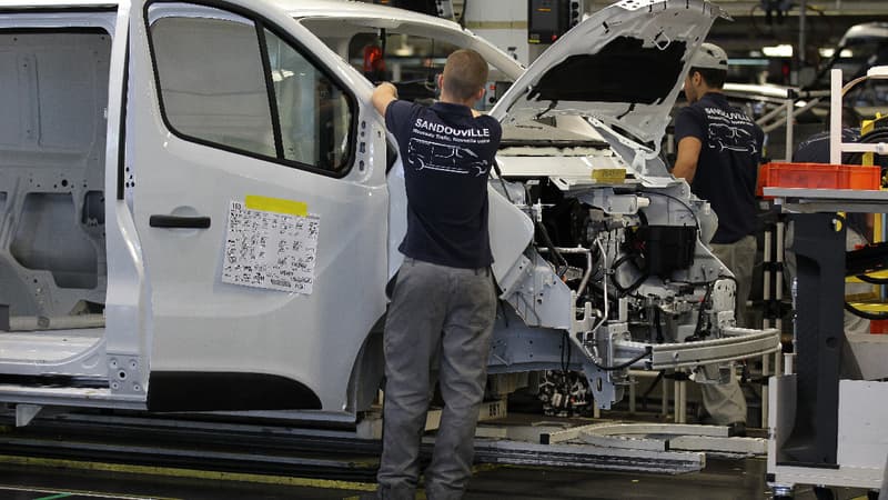 "Une usine pérenne pour 10 ans!": Sandouville va fabriquer les nouveaux fourgons électriques...