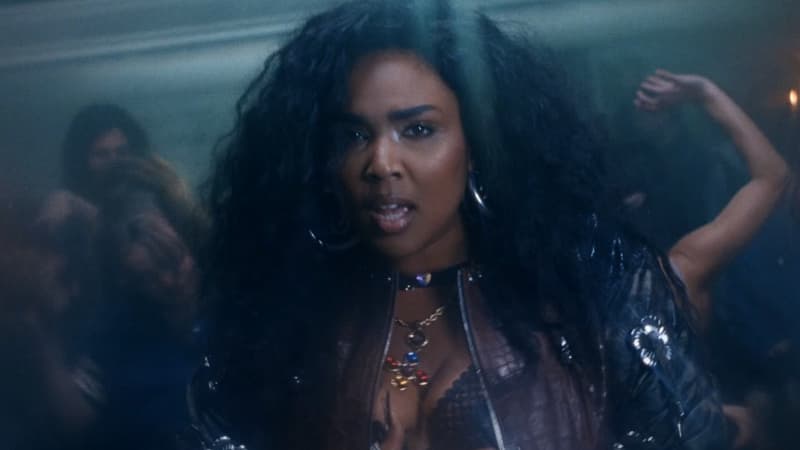 Lizzo de retour avec un album et un projet au cinéma après 2 ans d'absence