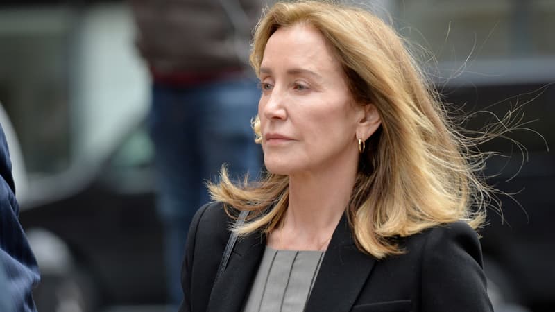"Je devais enfreindre la loi": Felicity Huffman évoque le scandale d'entrées frauduleuses à la...