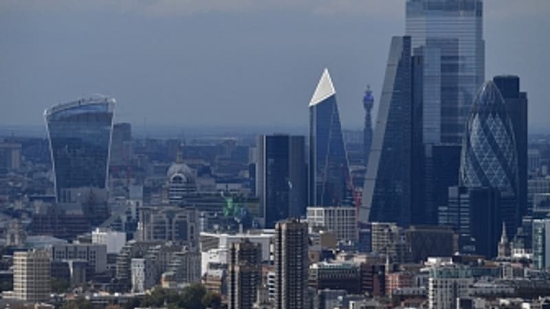 "NumÃ©ro 1 d'ici 2035": le Royaume-Uni promet de dÃ©rÃ©guler la finance pour relancer la City