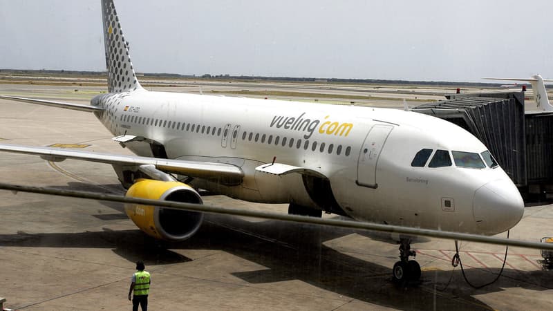 Le réacteur d'un avion s'enflamme au décollage à l'aéroport de Barcelone
