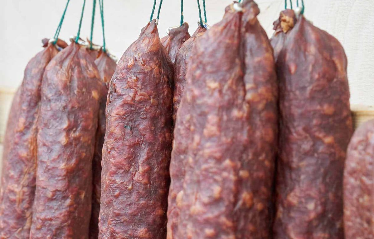 Intoxication alimentaire : Des calendriers de l’Avent au saucisson rappelés pour risque de...