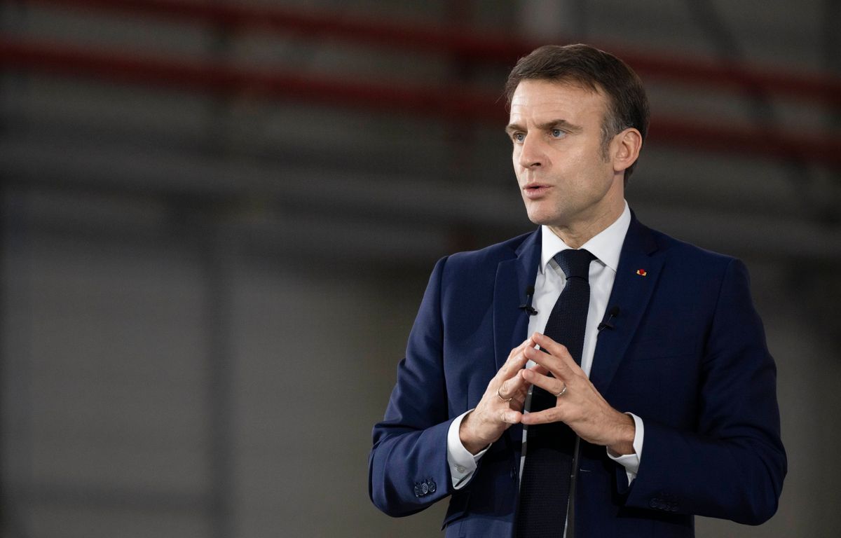 Projet de loi immigration : Emmanuel Macron écarterait la dissolution de l???Assemblée ou...