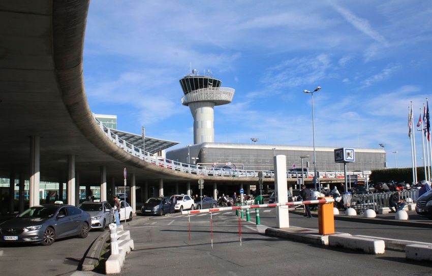 Grève des contrôleurs aériens : Fortes perturbations dans de nombreux aéroports français
