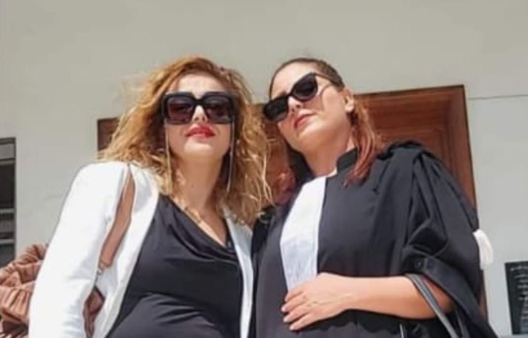Lyon : « Je vais me battre », affirme Olfa Ayari, condamnée à huit mois de prison en Tunisie...