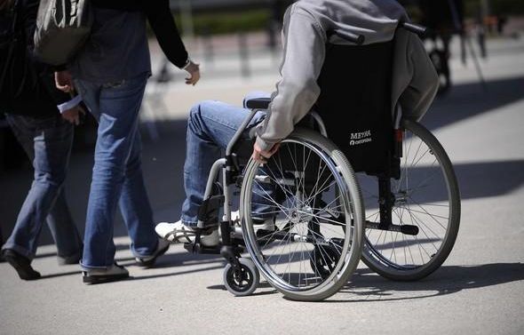 Handicap : Les fauteuils roulants seront bel et bien intégralement remboursés « avant la...