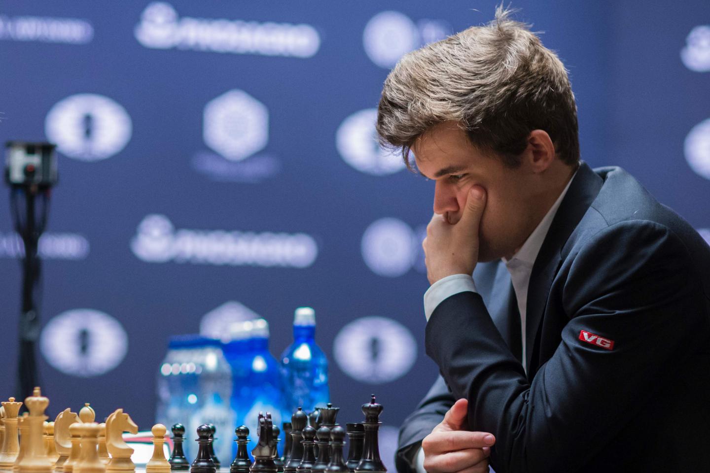 Echecs : Magnus Carlsen champion du monde de blitz