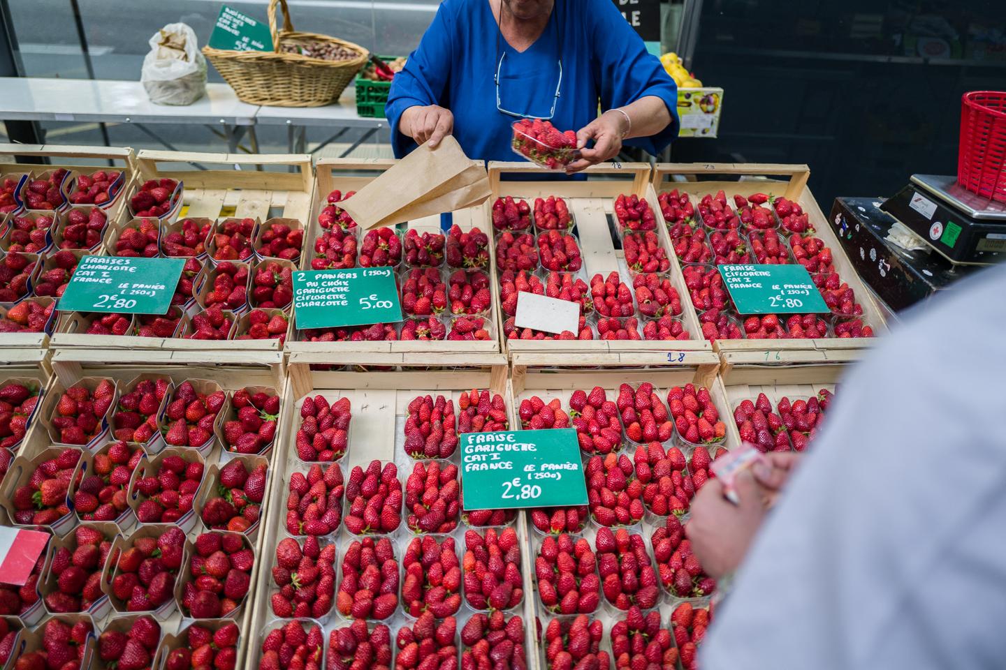 « L???écart de richesse croissant entre la France et d???autres puissances alimente un sentiment...