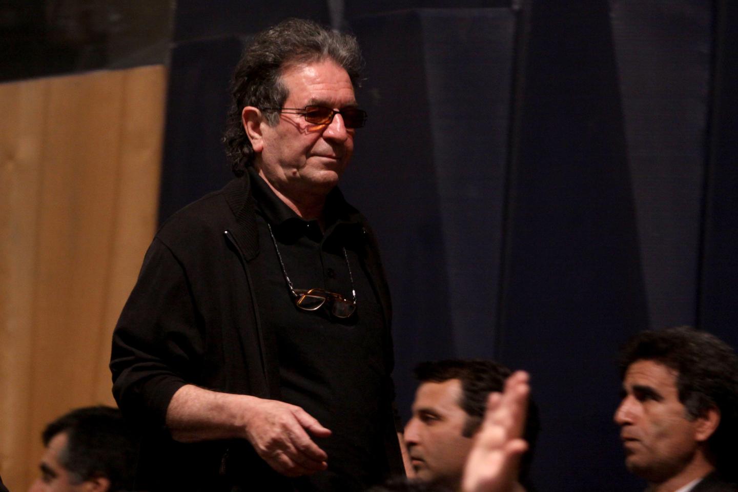 Dariush Mehrjui, réalisateur de « La Vache » et figure du cinéma iranien a été...
