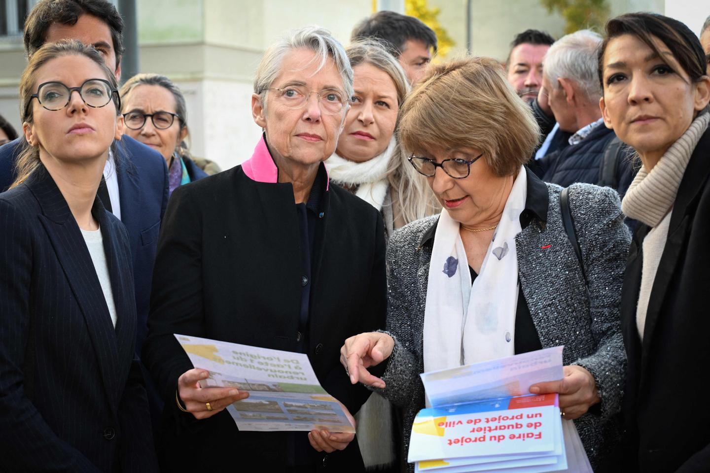 Pour favoriser la mixité sociale, Elisabeth Borne demande aux préfets de ne plus attribuer de...