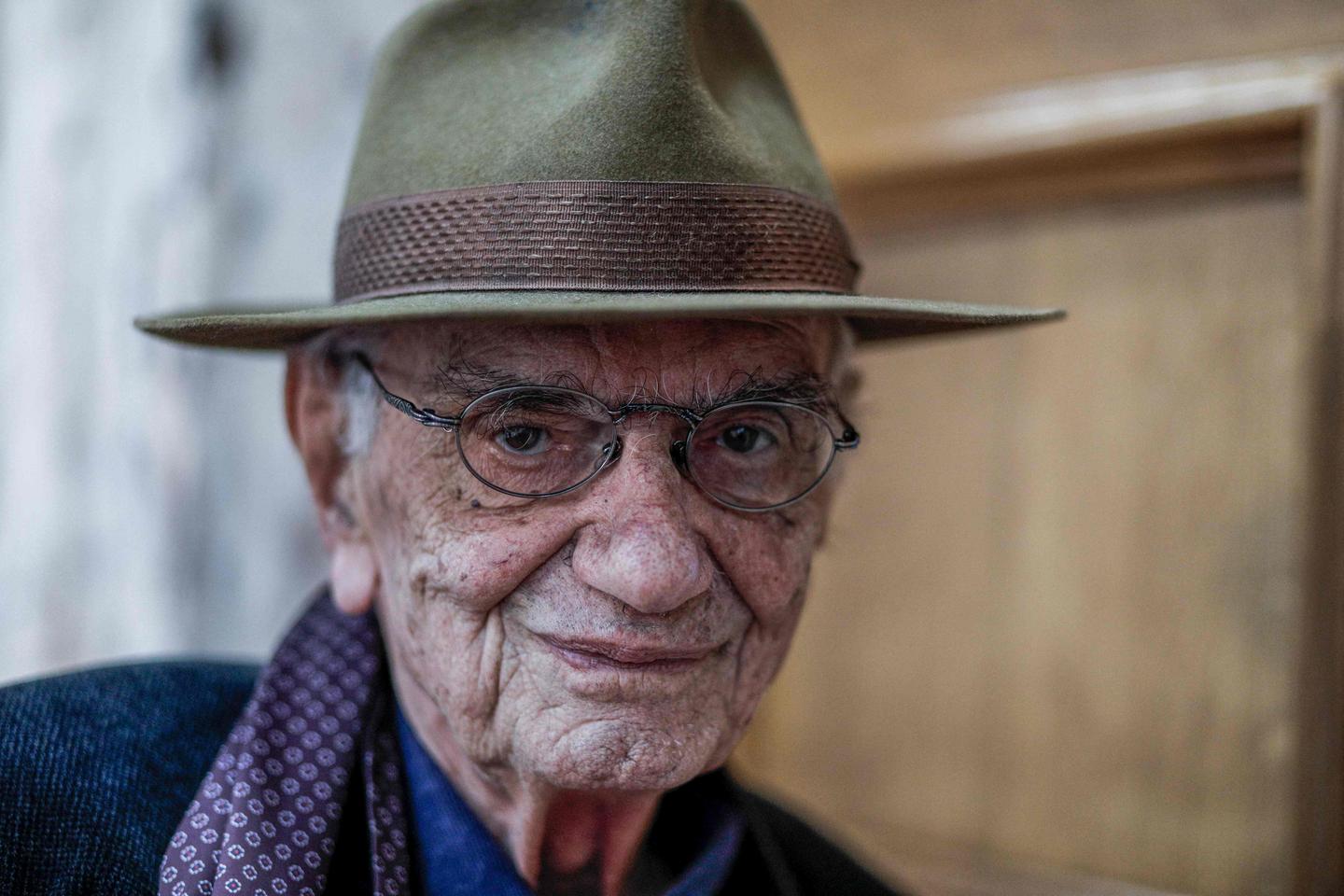 Vassilis Vassilikos, auteur du roman-réquisitoire « Z », est mort