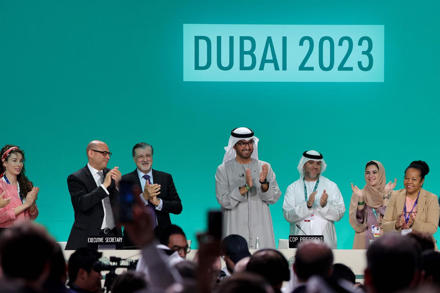 COP28 : un accord historique trouvé à Dubaï sur une « transition hors des énergies...