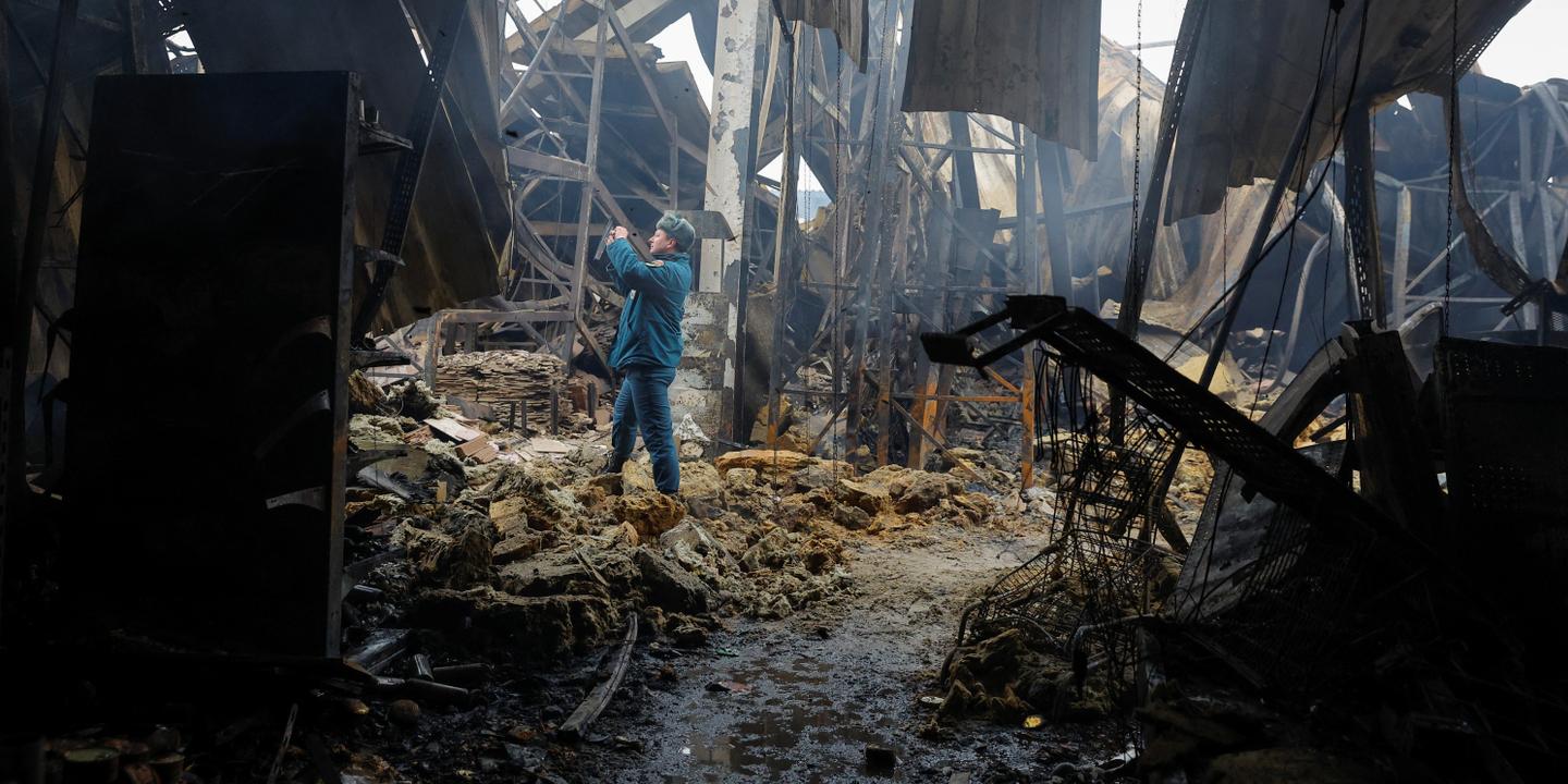 En direct, guerre en Ukraine : l???activité aérienne russe a diminué dans la région de...