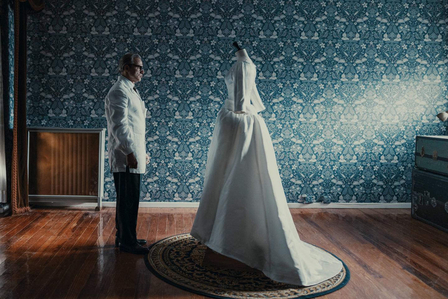 « Cristóbal Balenciaga », une série haute couture
