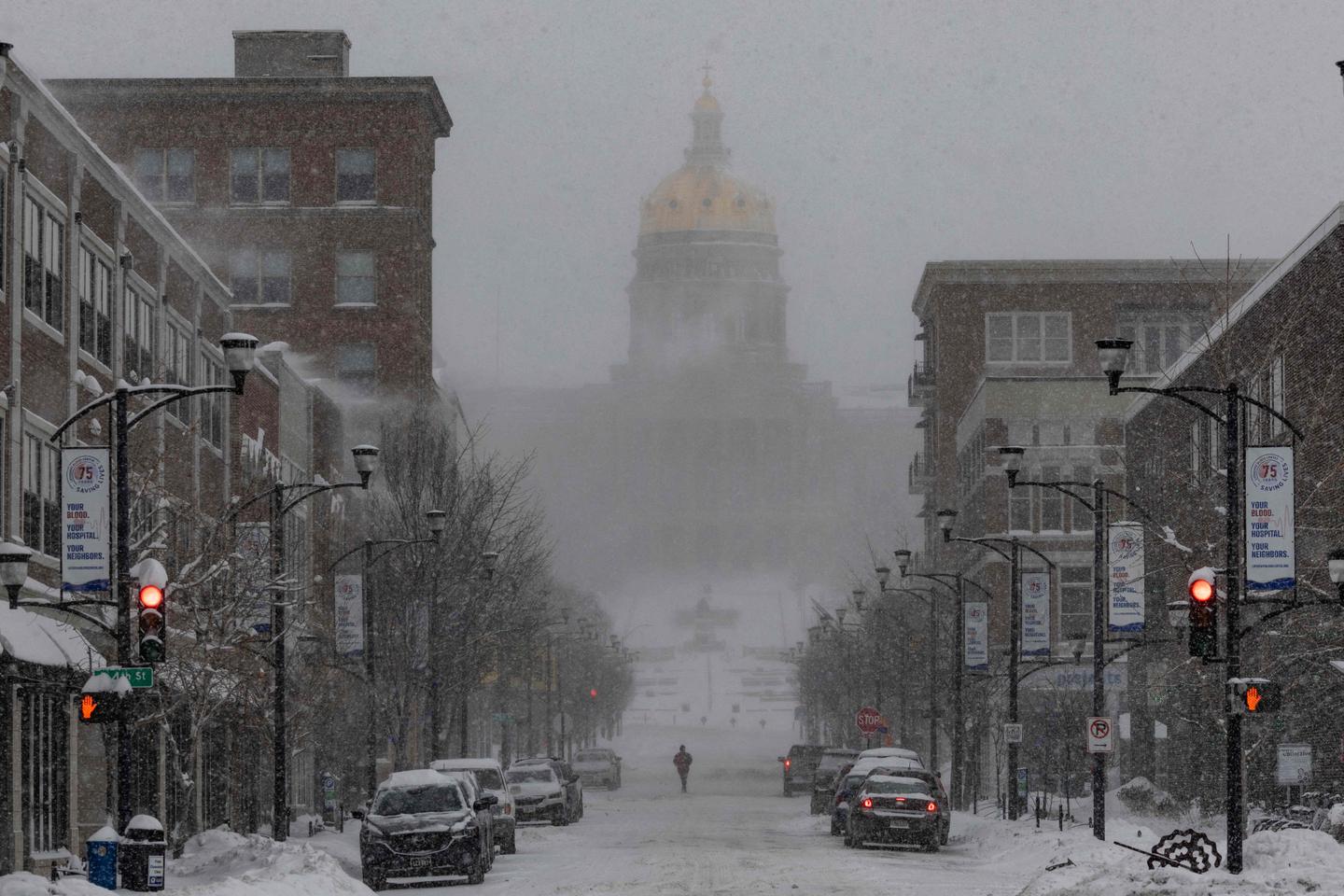 Etats-Unis : l???Iowa balayé par une tempête de neige à trois jours de primaires cruciales pour...