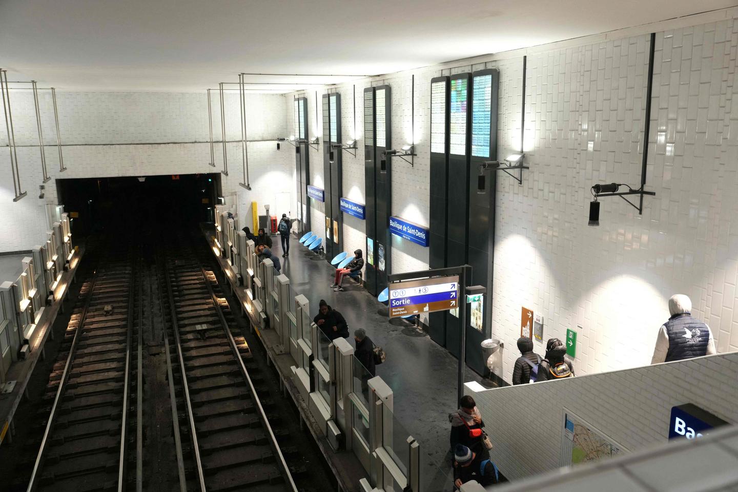 En Seine-Saint-Denis, un adolescent de 14 ans tué d???un coup de couteau lors d???une rixe sur le...