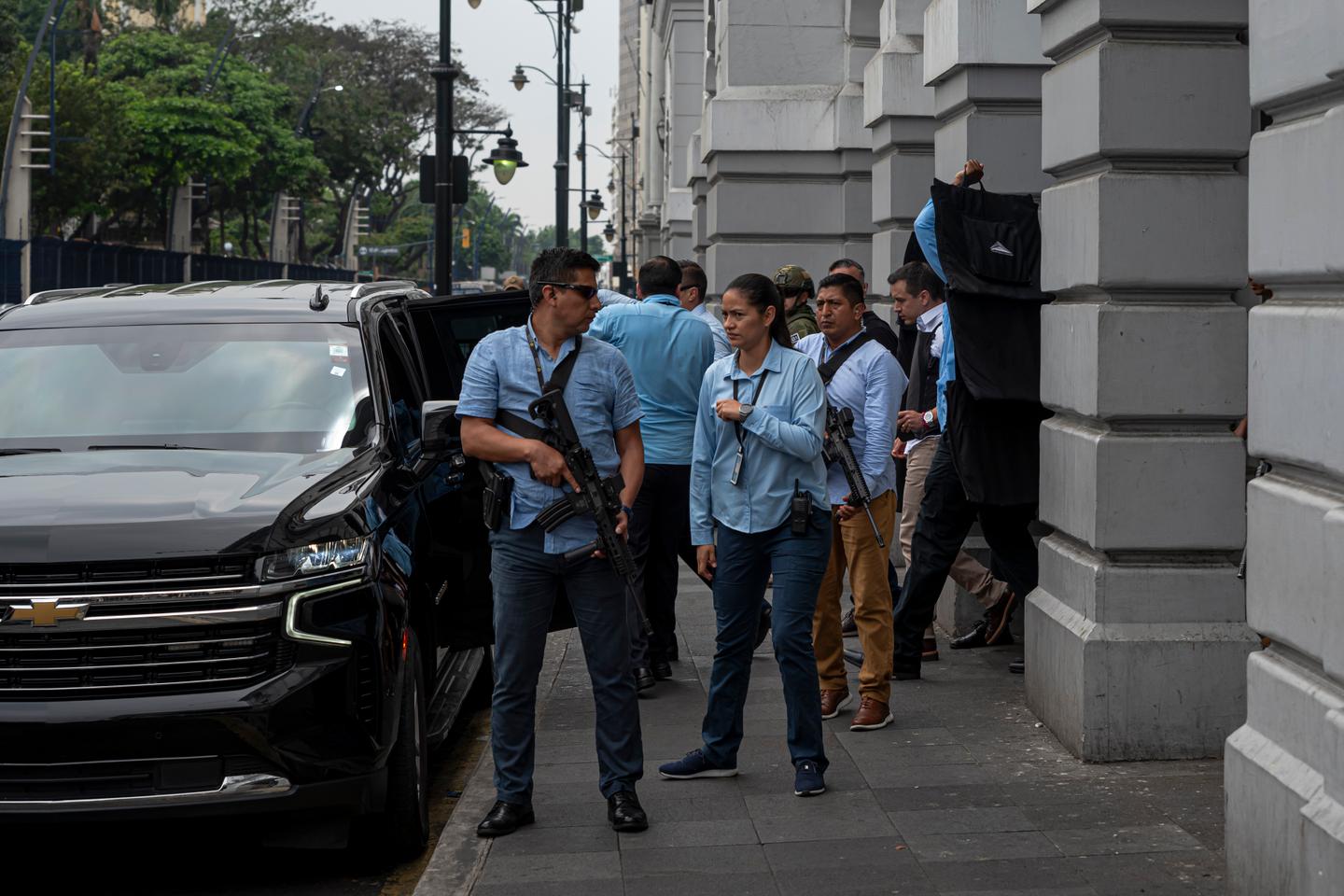 En Equateur, le président Daniel Noboa choisit la manière forte face à l???explosion de la...