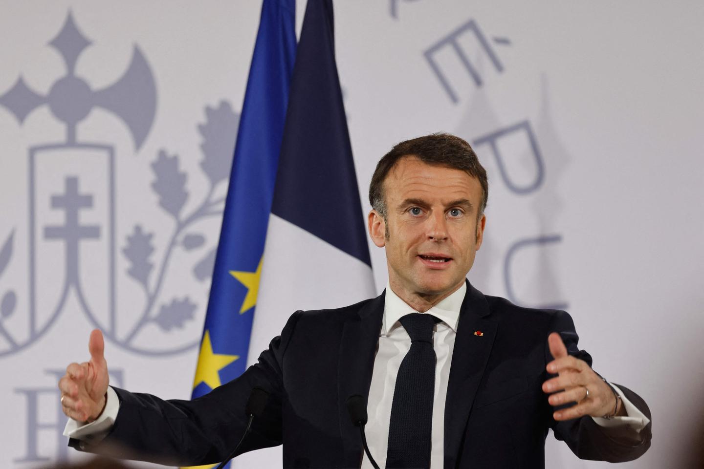 La loi « immigration » promulguée par Emmanuel Macron