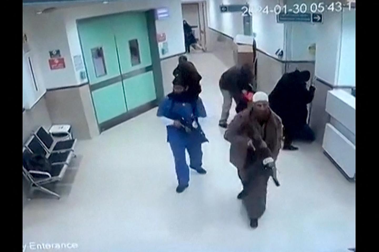 Cisjordanie : des soldats israéliens, déguisés en médecins, tuent trois Palestiniens dans un...