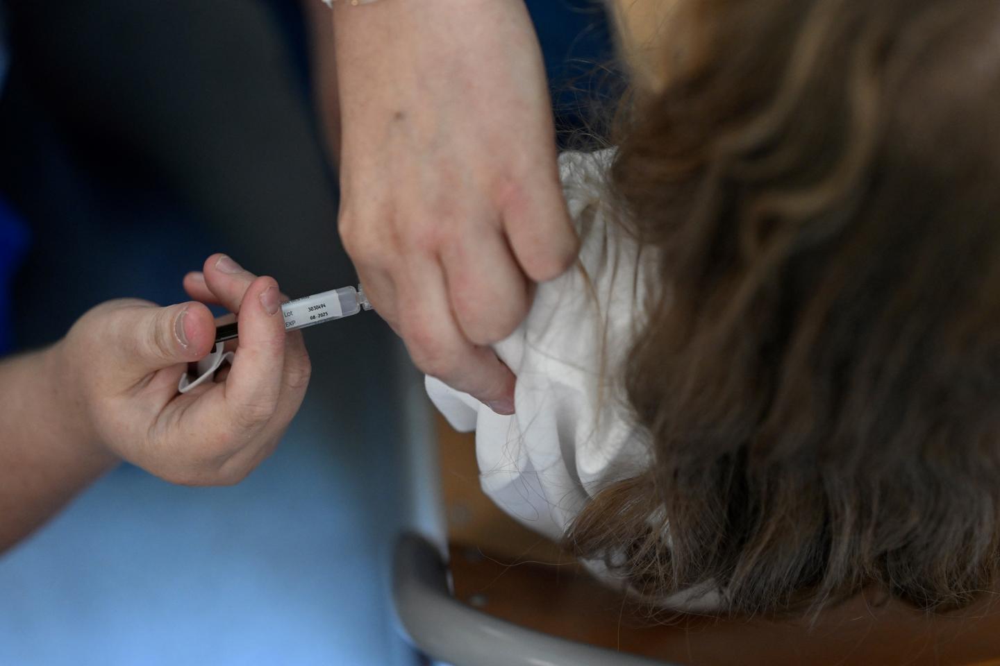 Papillomavirus : l???intérêt de vacciner jusqu???à 26 ans pour prévenir le cancer du col de...
