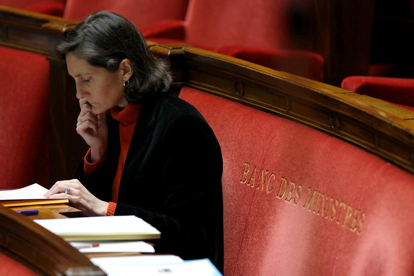 Remaniement : Amélie Oudéa-Castéra rétrogradée aux sports et aux JO, son ministère...
