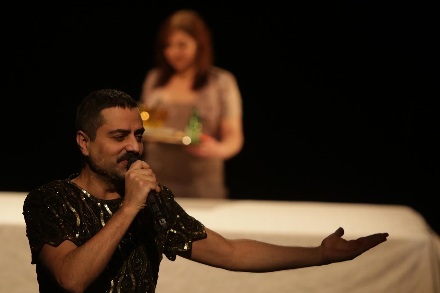 Au théâtre, les récits de Gurshad Shaheman, Aïla Navidi et Emilienne Malfatto témoignent de la...