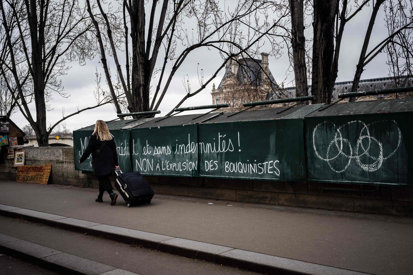 Paris 2024 : les bouquinistes des quais de Seine ne seront finalement pas déplacés pour la...