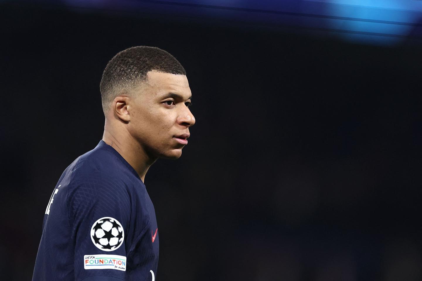 Kylian Mbappé passe à l’offensive dans son litige avec le PSG, avec trois plaintes au pénal