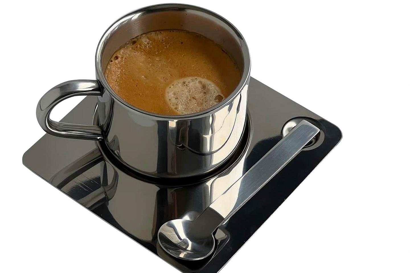 En cuisine, l???Inox reprend-il du service ?