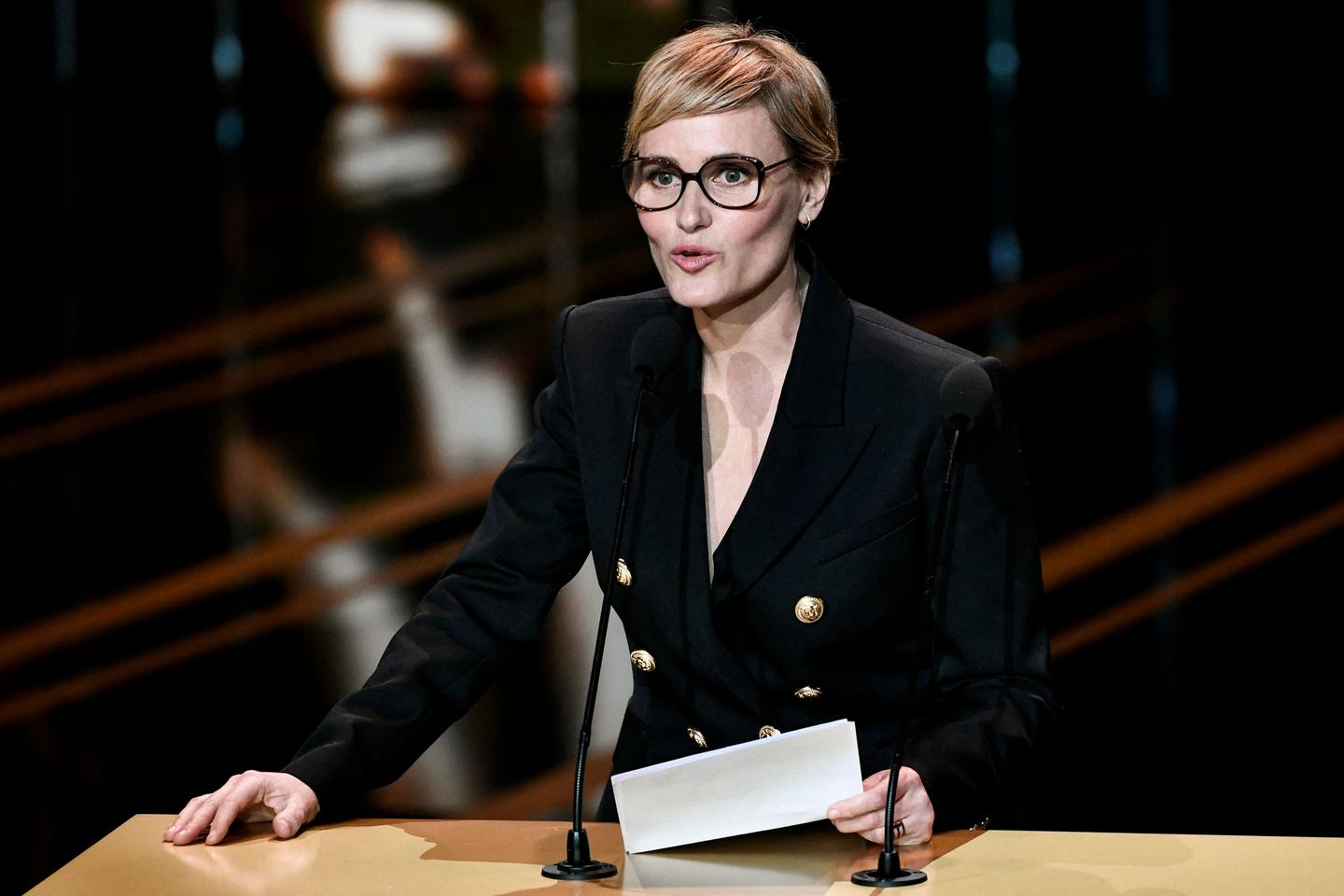 Judith Godrèche aux Césars : « Je parle mais je ne vous entends pas. Où êtes-vous ? Que...