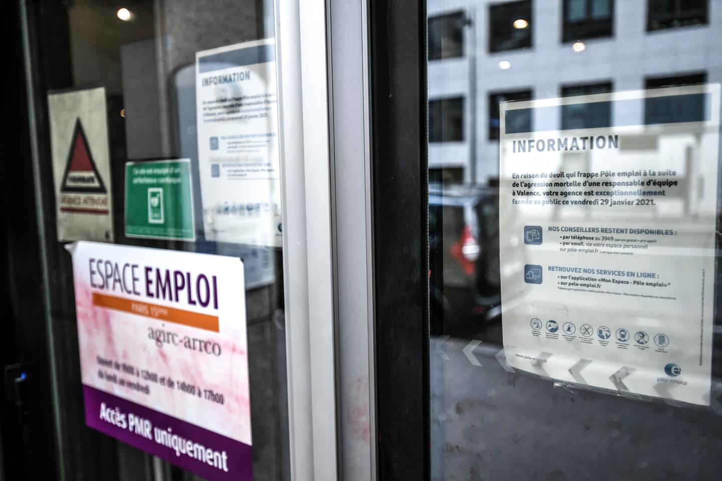 Assurance-chômage : la réforme de 2019 a d???abord affecté les jeunes et les précaires