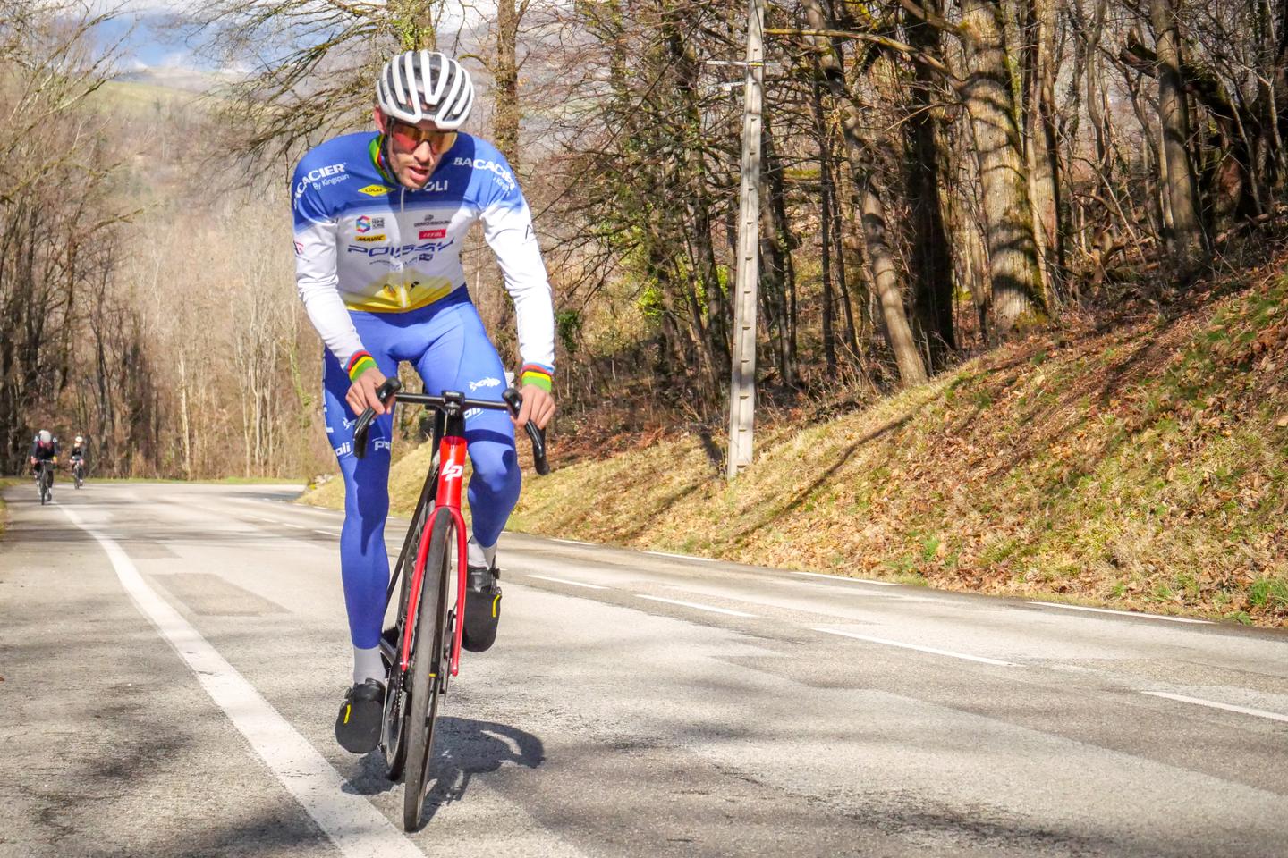 Paris 2024 : Dorian Coninx, champion du monde de triathlon, avale les kilomètres pour ne pas...