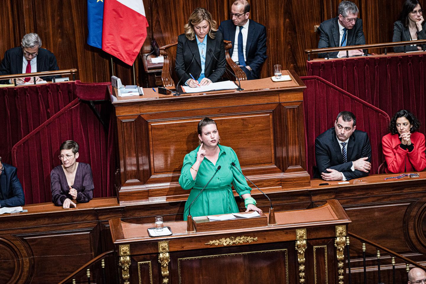 Après l???inscription de l???IVG dans la Constitution, la presse internationale salue un vote...