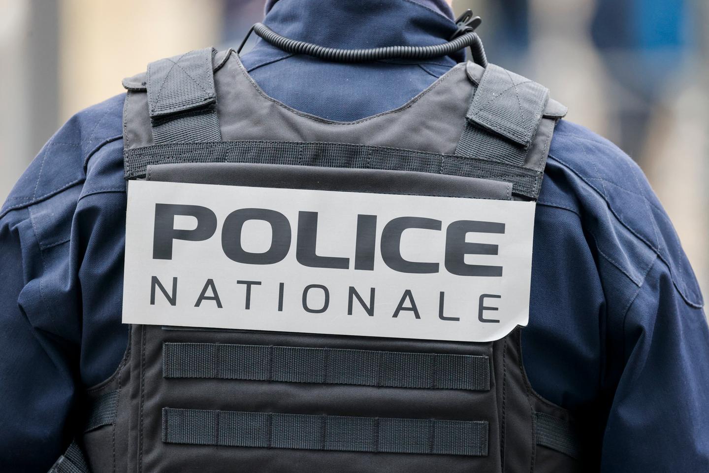 Dix membres présumés du groupe de narcotrafiquants DZ Mafia poursuivis pour tentative...