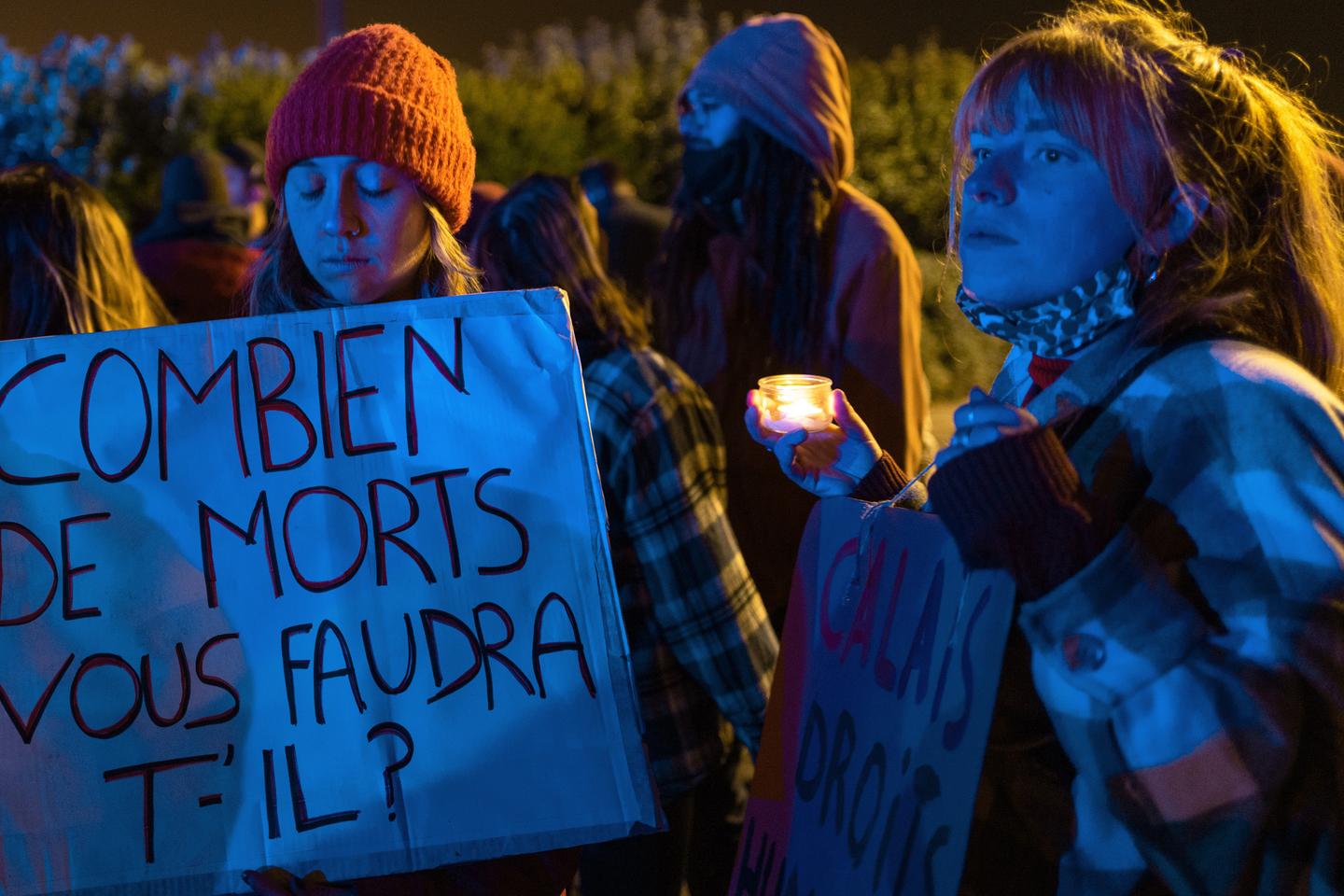 D???après l???enquête sur la mort d???au moins 27 personnes dans la Manche, les secours français...