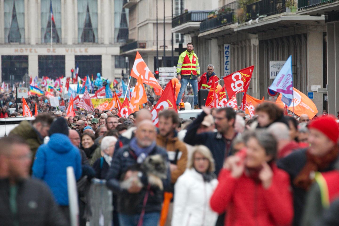 L???appel de cinq principaux responsables syndicaux : « Il faut cesser la stigmatisation...