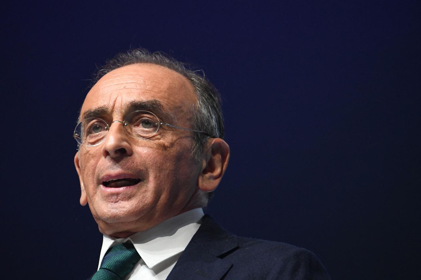Eric Zemmour condamné en appel pour avoir qualifié le prénom d???Hapsatou Sy d???« insulte à...