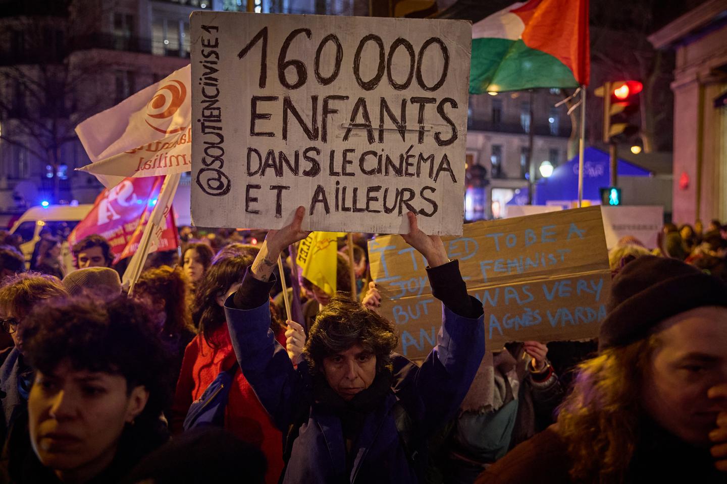 « Que certains profitent du contexte artistique pour assouvir un désir sexuel ne peut être...