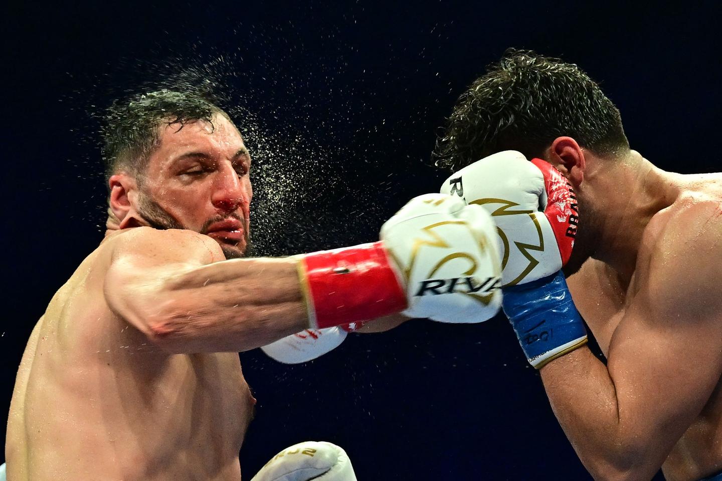 Boxe : le Français Arsen Goulamirian cède sa ceinture de champion du monde, battu par le...