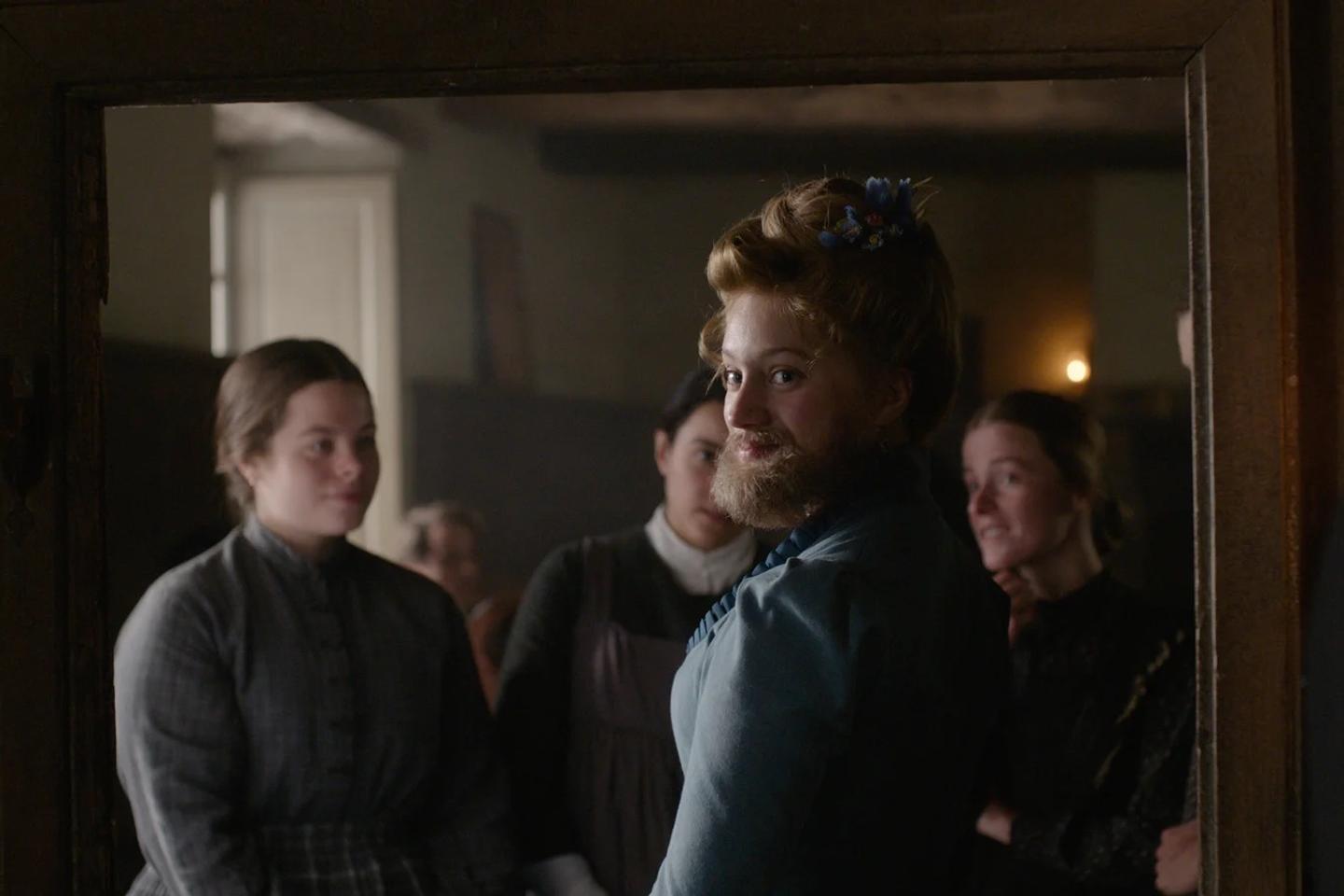 Dans « Rosalie », Nadia Tereszkiewicz incarne une femme à barbe qui assume son étrangeté