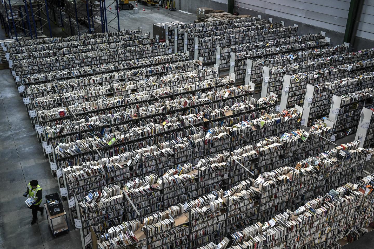 Marché du livre : controverse sur la taxation des ouvrages d???occasion